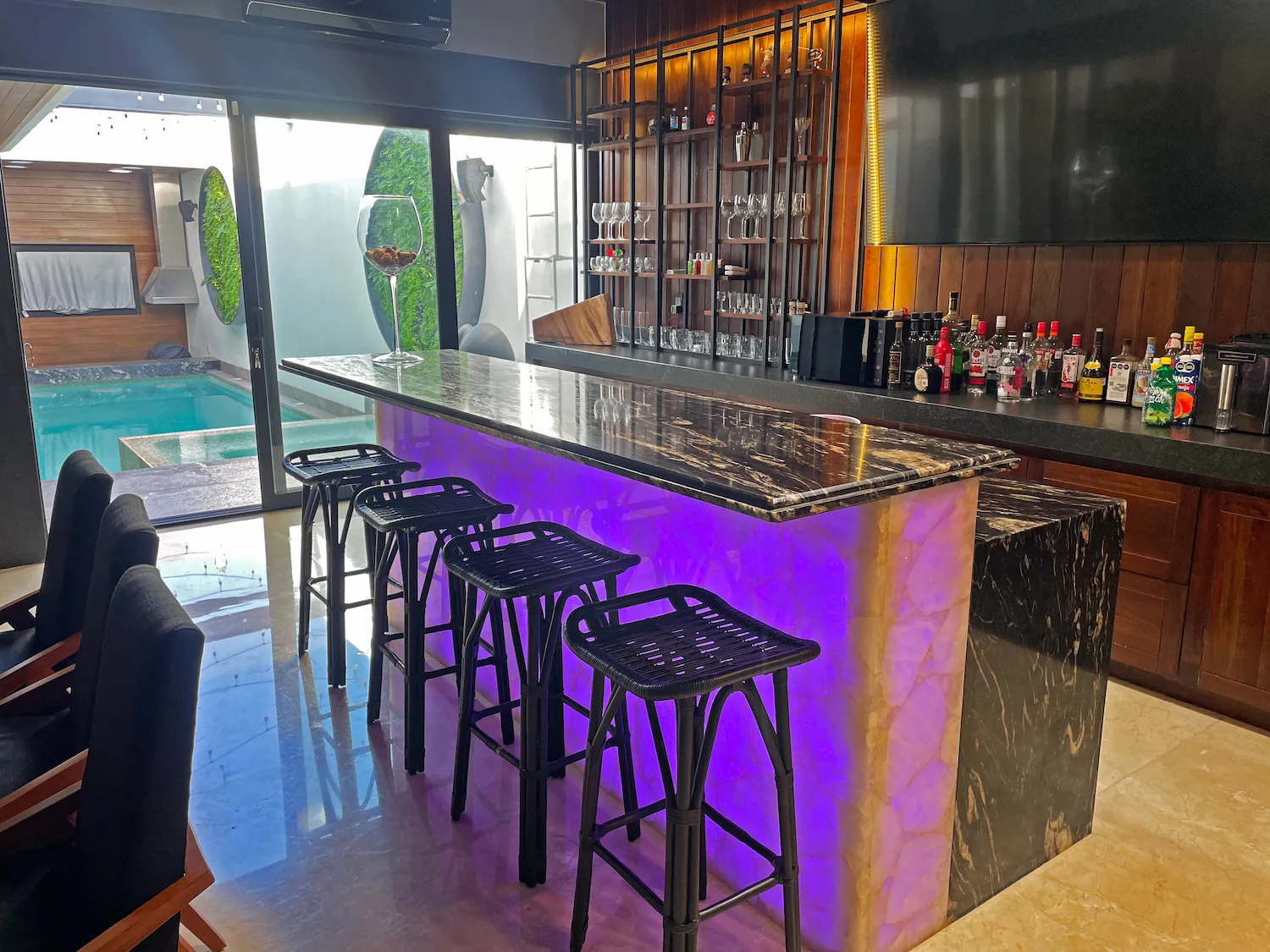 Barra tipo restaurante bar moderno